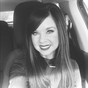 Meet your Posher, Posh